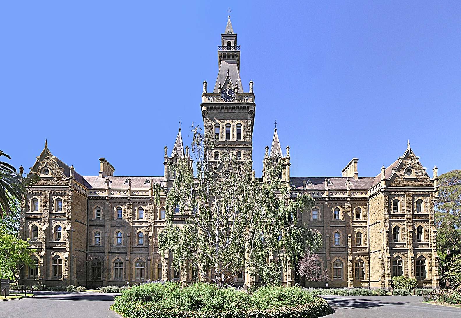 melbourneuniversity